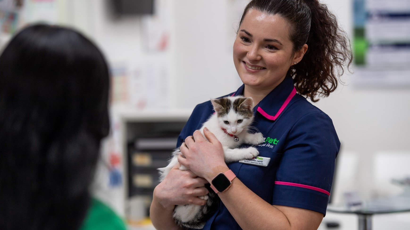 Nurse and kitten in practice_promo block